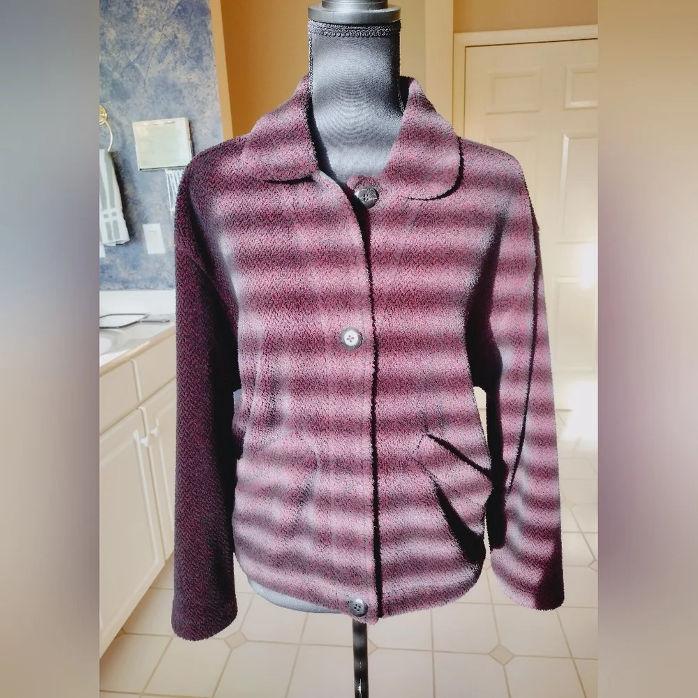 Colombia Button-up Jacket - Picture 3 of 7